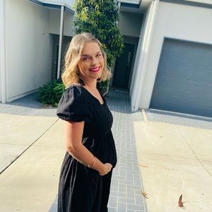 Meet your Posher, Claire